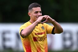 Il Lecce del metodo Corvino, con le cessioni di Dorgu e Krstovic, è il paradosso virtuoso della serie A