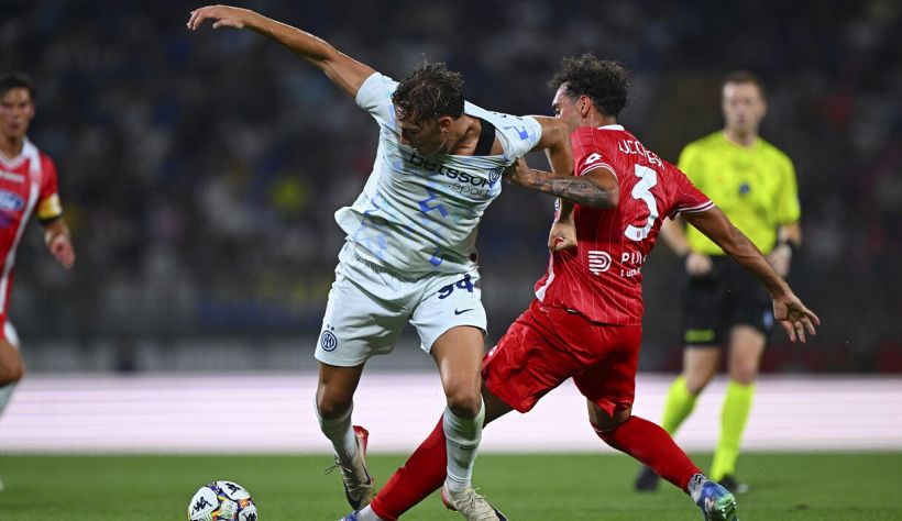 Monza-Inter, moviola: che pasticci combina l’arbitro prima dei rigori finali