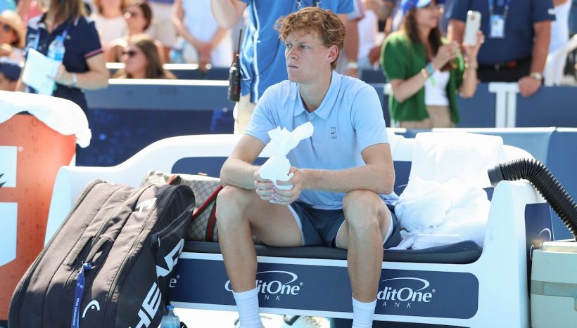 Sinner, Cahill: la verità sulle condizioni di Jannik per lo US Open e sul virus che ha causato il ritiro. Giovedì giorno decisivo