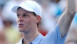 Sinner, la rivelazione su Laila Hasanovic: “Sono innamorato”. Poi l’ammissione sul numero 1 e il nuovo hobby