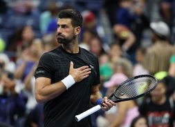 US Open 19 per Novak Djokovic, il GOAT della Serbia che per mezza Belgrado non è più un eroe