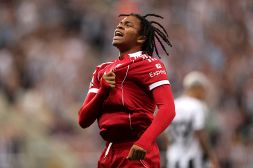 Liverpool pazza di Rio Ngumoha. 16 anni 361 giorni: il più giovane marcatore nella storia dei Reds