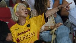 Lecce-Milan, Helen Mirren in tribuna al Via del Mare: l’omaggio di Sticchi Damiani all’attrice premio Oscar
