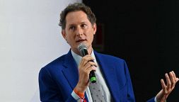 Juventus, Elkann vuole Tether fuori dal club: l'attacco a mezzo stampa ma Ardoino reclama un posto nel CdA