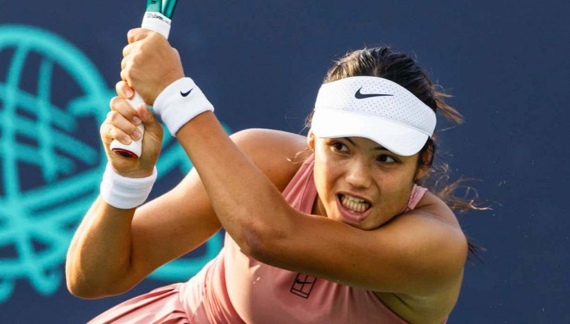 Raducanu, la "doppia" partita contro Sabalenka e la giudice di sedia: il pianto disturbatore e la musica troppa alta