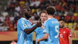 Napoli, pomeriggio da incubo: infortunio muscolare per Lukaku. Rissa sfiorata tra Conte e i giocatori dell’Olympiakos