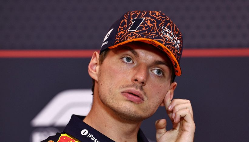 Gp d’Olanda, Verstappen si tira fuori dal Mondiale e riabbraccia Perez. Ecclestone lapidario su Max in Ferrari