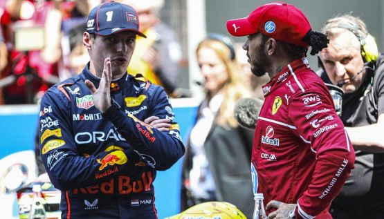 F1, Jos Verstappen strizza l'occhio alla Ferrari: "Ne parlo con Max". Villeneuve spiega il cambiamento di Hamilton