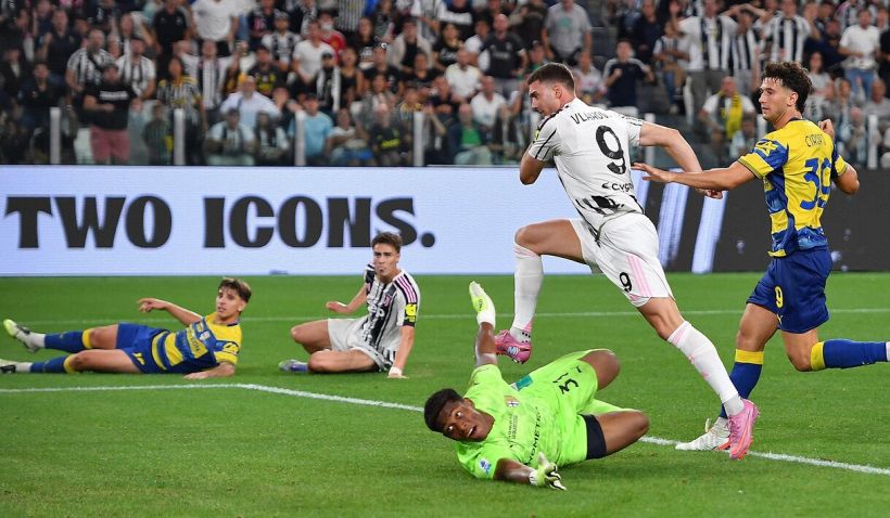 Juventus: Vlahovic mette in crisi tutti, entra e segna sempre, cosa succede ora, dietrofront del web