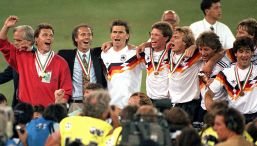 Morto Frank Mill, l'eroe della Germania di Italia 90 che vinse contro l'Argentina di Maradona nel Mondiale di Schillaci