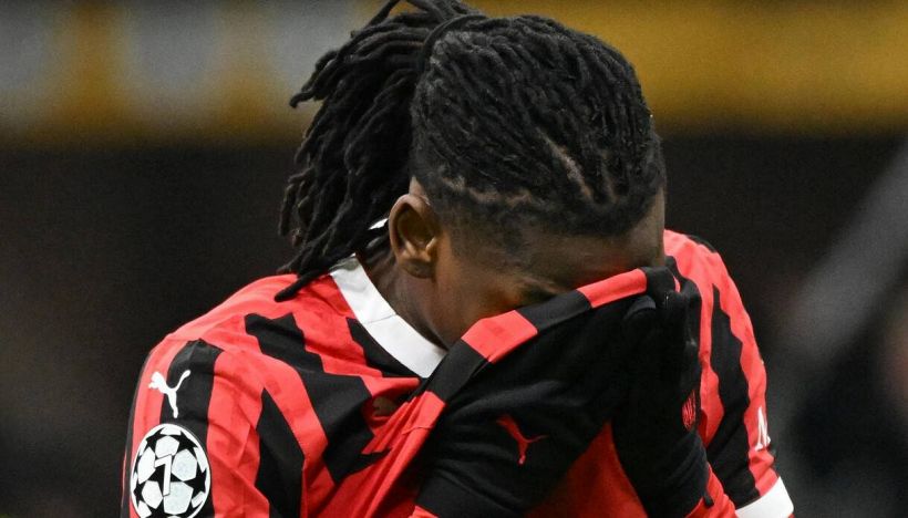 Milan, con la Cremonese al debutto senza punte e senza tifosi: il caso