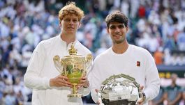 Sinner, altro schiaffo da Alcaraz: Carlos è il numero 1 della classifica più importante, quella degli incassi