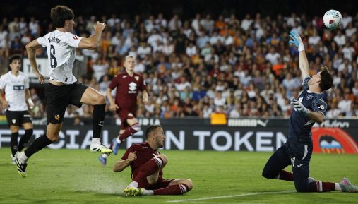 Valencia-Torino, moviola: costa cara la svista dell’arbitro, c’è anche un gol annullato, la sorpresa di Zapata