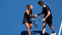 Doppio misto, la formula "concentrata" non scalfisce le certezze di Errani e Vavassori: semifinale. Musetti ko