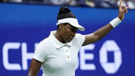 Delirio agli US Open per Venus Williams: la star sfiora l'impresa, poi si arrende a Muchova e all'età