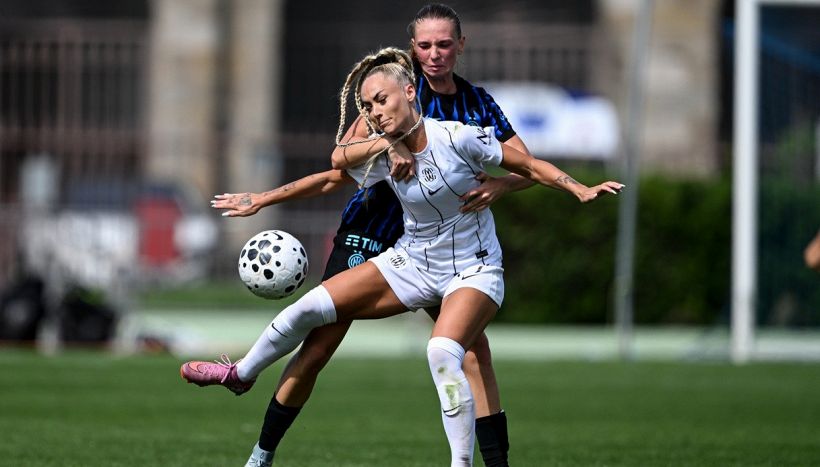 Alisha Lehmann è rinata a Como dopo l'addio alla Juve: super gol all'Inter e palleggi sexy su Instagram