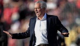 Benfica, Mourinho show, vince 3-0 al debutto e ne ha per tutti: Non sono qui per fare la guerra