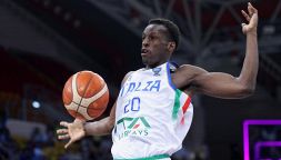 Saliou Niang, sospiro di sollievo: distorsione lieve, torna agli ottavi. Pozzecco pensa a Polonara ed esalta Procida