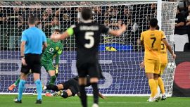 Juventus-Borussia Dortmund, moviola: manca un rigore, Var distratto e quanti dubbi sui gol