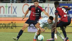 Cagliari-Inter, moviola: cos’ha visto l’arbitro sul rigore su Thuram? Mancano troppi gialli