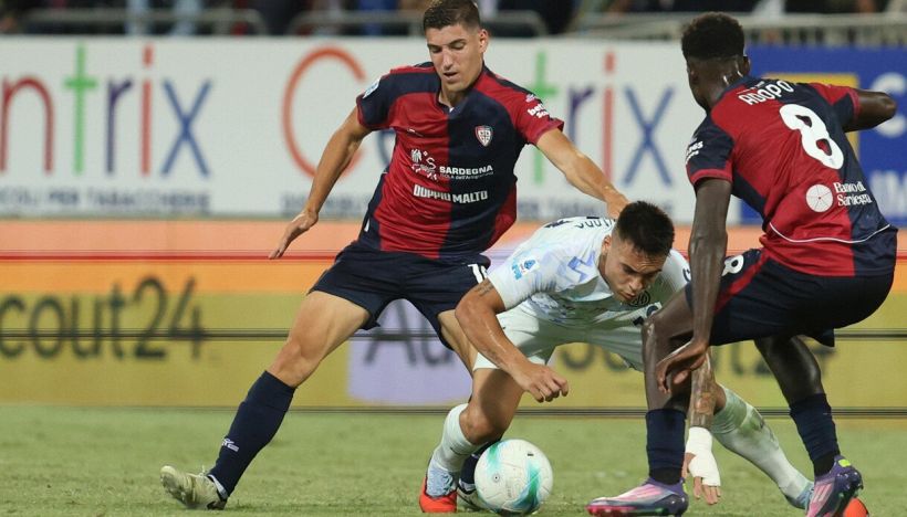 Cagliari-Inter, moviola: cos’ha visto l’arbitro sul rigore su Thuram? Mancano troppi gialli