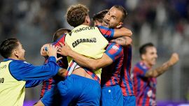 Serie C, il Casarano è la matricola terribile dei playoff: Cosenza travolto, il sogno continua contro il Renate