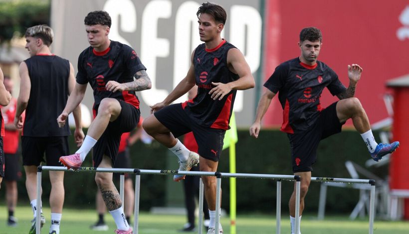 Milan, il mercato isterico lascia troppi dubbi: servivano Jashari, Ricci e Odogu? Basta Nkunku? Web in tilt