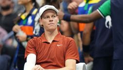 Sinner si consola a cena con Laila Hasanovic e c’è chi vede un “anello”: Kalinskaya rifila l’ennesimo due di picche a Rune