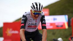 Vuelta, 14a tappa: Soler fa fare festa sempre alla UAE, ma Vingegaard rosicchia due secondi ad Almeida. Bene Pellizzari