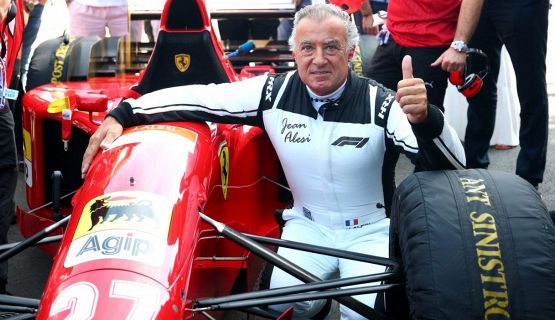 Ferrari, Alesi dopo le emozioni di Monza bacchetta Hamilton: "Ha sbagliato con Leclerc" e si sbilancia sulla McLaren