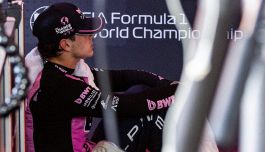 F1, malore per Colapinto a Monza: il pilota Alpine sviene in diretta, cosa è successo. Giallo sui crampi in gara