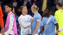 City-Napoli, Caressa confuso da Hojlund e Haaland: piovono critiche sul telecronista, pure Bergomi sott'accusa