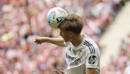 Juventus, il padre di Huijsen sputa veleno su Giuntoli e Thiago Motta: la verità sull'addio del difensore