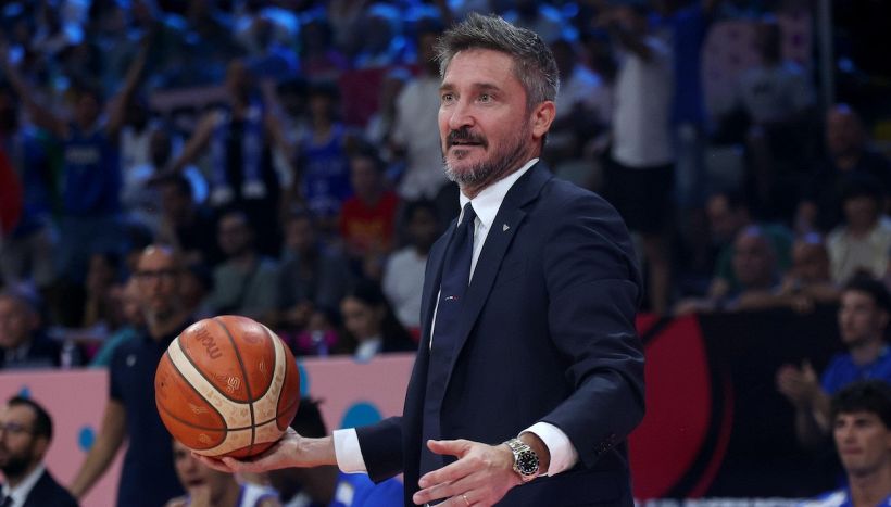 EuroBasket, l'Italia operaia ribalta la Spagna (67-63): super Ricci, Diouf e Niang, Pozzecco ipoteca il primo posto