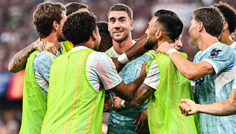 Juventus-Vlahovic, voci di rinnovo: Comolli ha fissato il tetto per l'ingaggio, l'intesa non è più impossibile