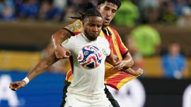 Milan, Nkunku manda una frecciata all'Inter e fa chiarezza sul suo ruolo: Allegri studia un nuovo modulo