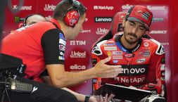 MotoGP Barcellona, Bagnaia non si nasconde: "È il momento più difficile della mia carriera". Ducati: "Non gettiamo la spugna"