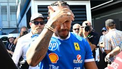 Hamilton, il clamoroso dietrofront sul caso scie: la rivalità con Leclerc rischia di esplodere, gli scenari per il futuro