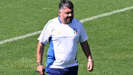 Italia, striscione contro Gattuso e Israele: scatta la protesta sotto la casa del c.t. a Corigliano