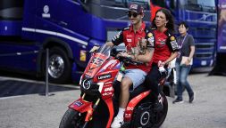 MotoGP Misano, da Marquez un assist a Bagnaia: ma per risorgere Pecco si affida a un peloso "alleato imbattile"