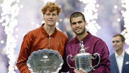 Sinner, la Nike lo snobba e punta su Alcaraz per lo spot “Why do it”: lo spagnolo scelto come simbolo della Gen-Z