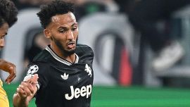 Juventus-Borussia Dortmund, svista di arbitro e Var: il mani del tedesco Anton valeva un rigore per i bianconeri