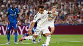 Real Madrid-Marsiglia, Mbappè la decide dal dischetto: rigore dubbio, le proteste di De Zerbi. Follia Carvajal