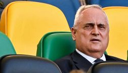 Lazio, l'ennesima telefonata folle di Lotito: offese ai tifosi, attacco a Roma, Milan e Inter. Il caso esplode sui social