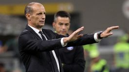 Milan: Allegri spiega “la teoria delle quattro partite”, poi fissa il rientro di Leao e stuzzica il Var