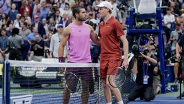 Classifica ATP, Sinner-Alcaraz: sfida per il numero 1 a distanza. Chance per Jannik a Pechino, Carlos teme Fritz