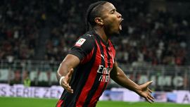 Il Milan si gode Nkunku mentre si scatena il mistero-Boniface per i post deliranti sui social: e i tifosi rossoneri sorridono