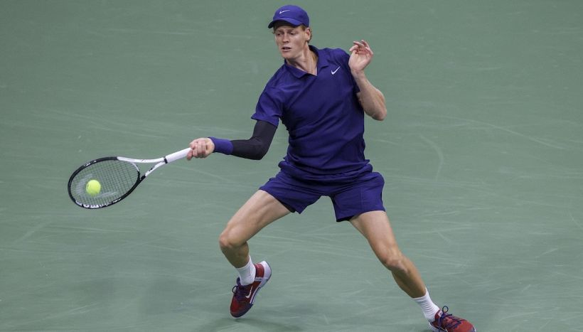 Sinner, dalle parole ai fatti: l’avvertimento ad Alcaraz diventa realtà a Pechino contro Cilic, ecco Jannik 2.0