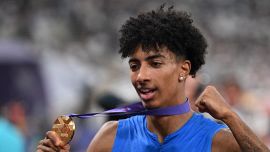 Furlani cita Sinner a Verissimo, ma Kathy Seck gli ruba la scena: le rivelazioni della mamma e la commozione per Erika