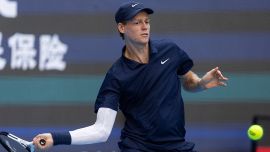 Sinner svela le difficoltà avute con Marozsan e la preoccupazione in vista di De Minaur: l’avvertimento di Mouratoglou